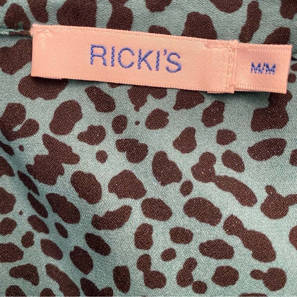 Ricki's Blouse Button Down Shirt with Notched Collar animal print teal & black - Picture 4 of 6